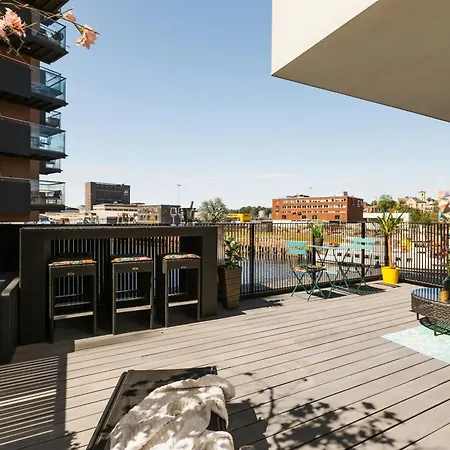 Colourful Flat With Private Terrace In Tjuvholmen Apartament Oslo