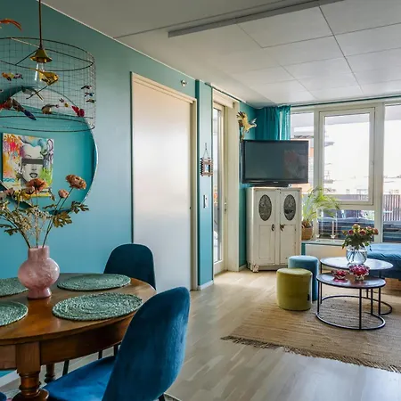 Colourful Flat With Private Terrace In Tjuvholmen Apartament