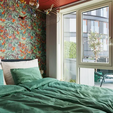 Colourful Flat With Private Terrace In Tjuvholmen